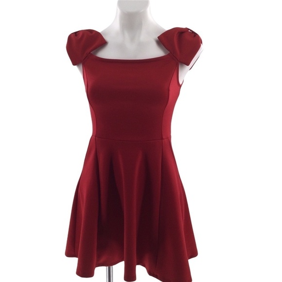 Kendall & Kylie Big Bow Red Party Dress - Picture 14 of 14